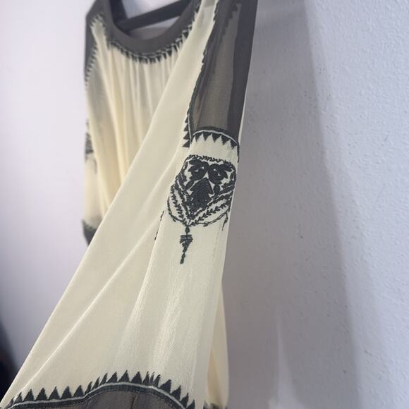 Club Monaco Women Silk Cream and Gray Tie Front 3/4 Sleeve Blouse Size 6 - Picture 5 of 8